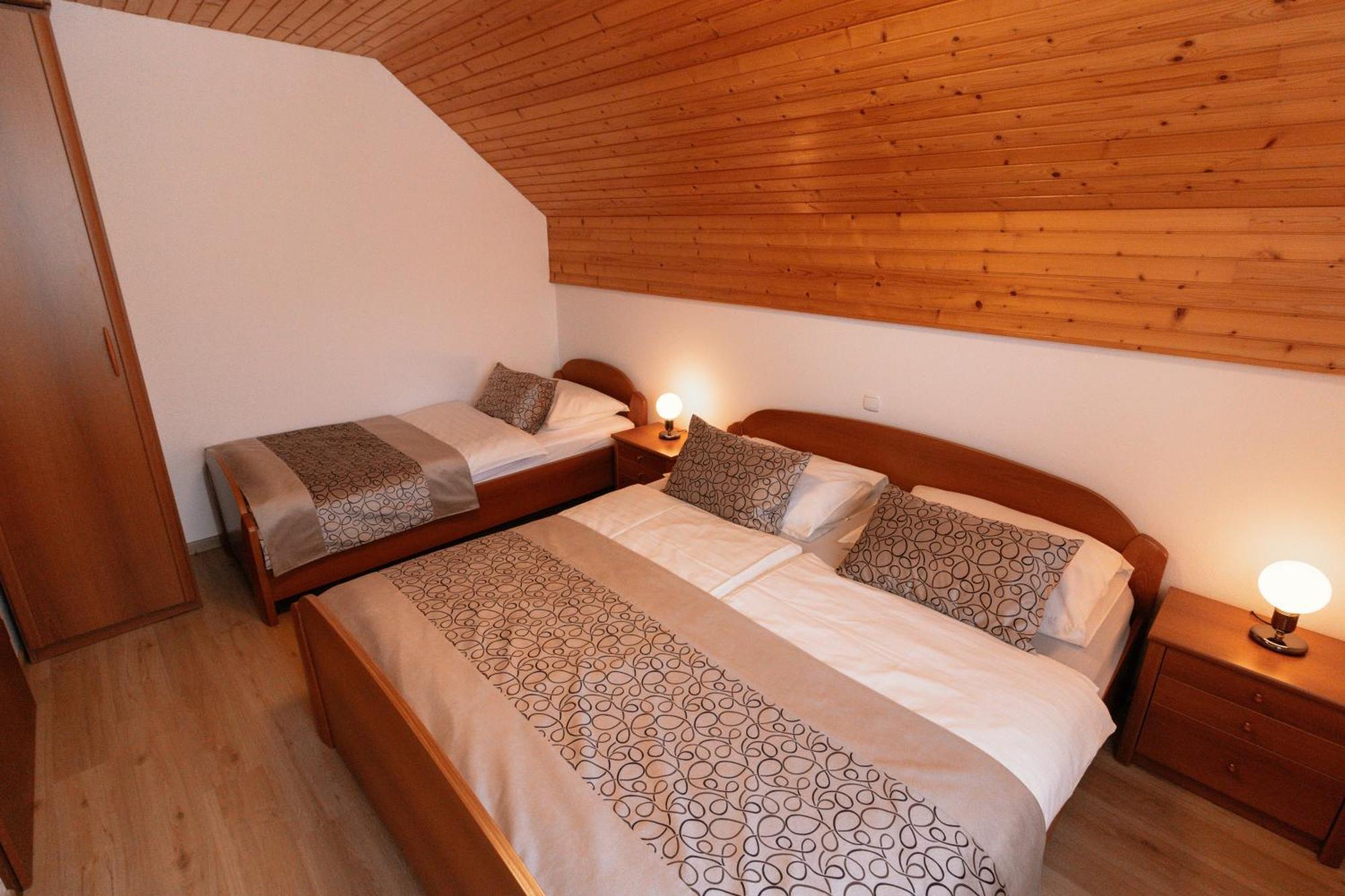 Apartments & Rooms Malej Bohinj Zimmer foto
